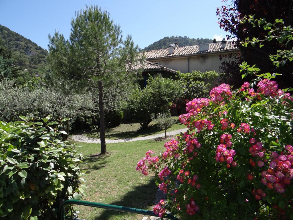מלון Séguret La Bastide Bleue מראה חיצוני תמונה